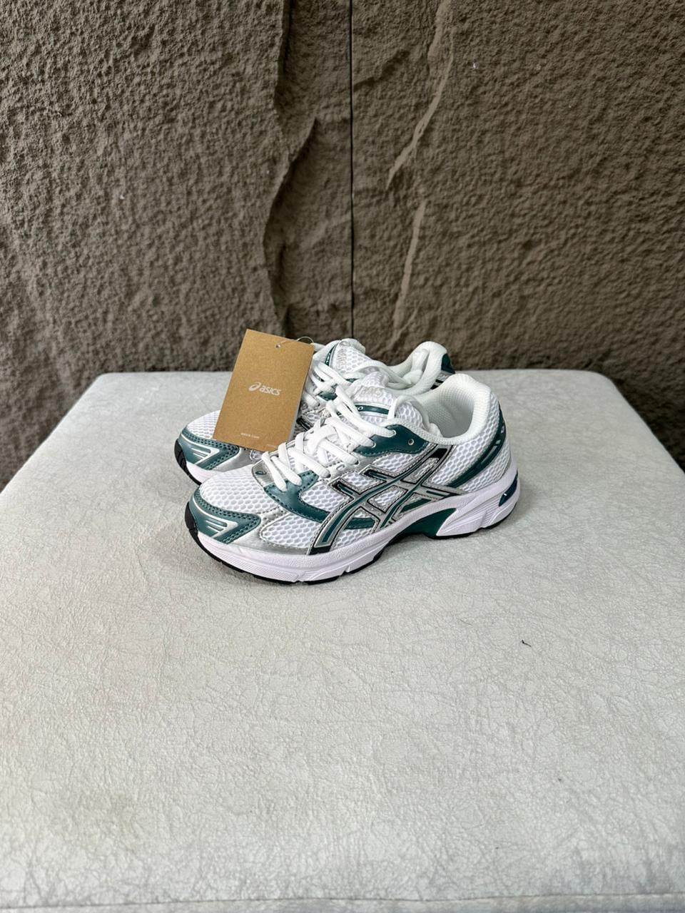 ASICS ESMERALDA | HOMBRE Y DAMA