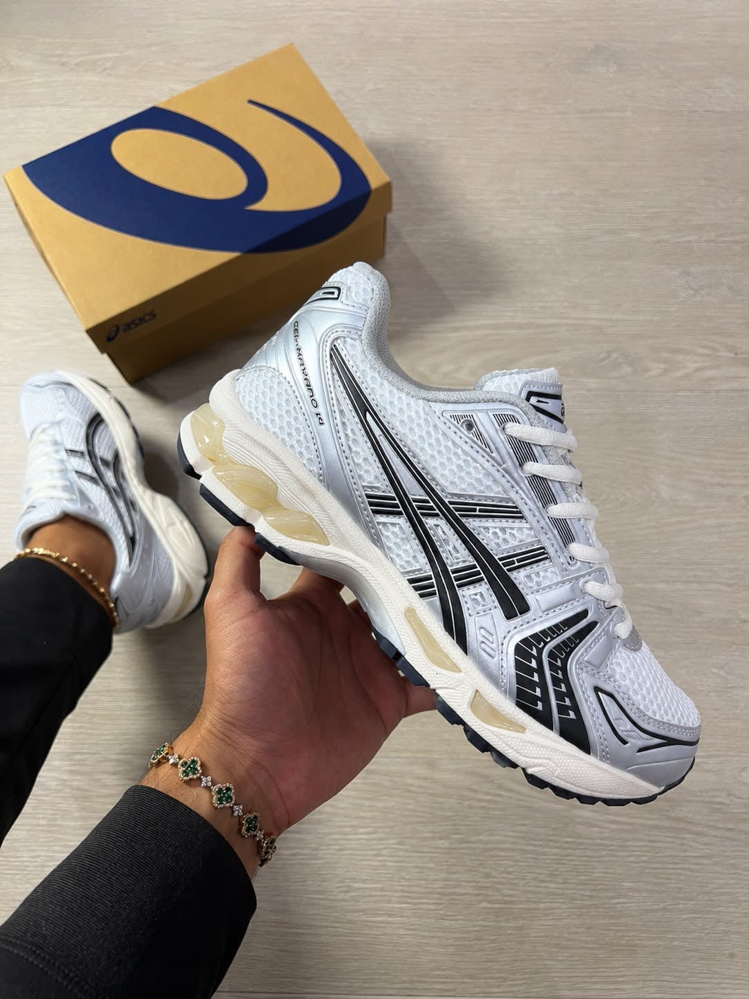 ASICS | HOMBRE Y DAMA