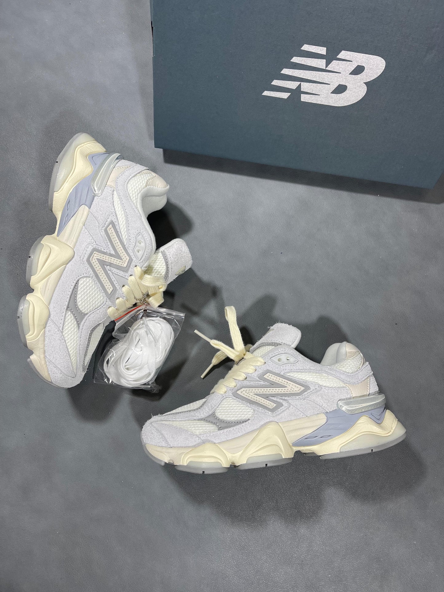 NEW BALANCE 9060 GRIS BEIGE | HOMBRE Y DAMA