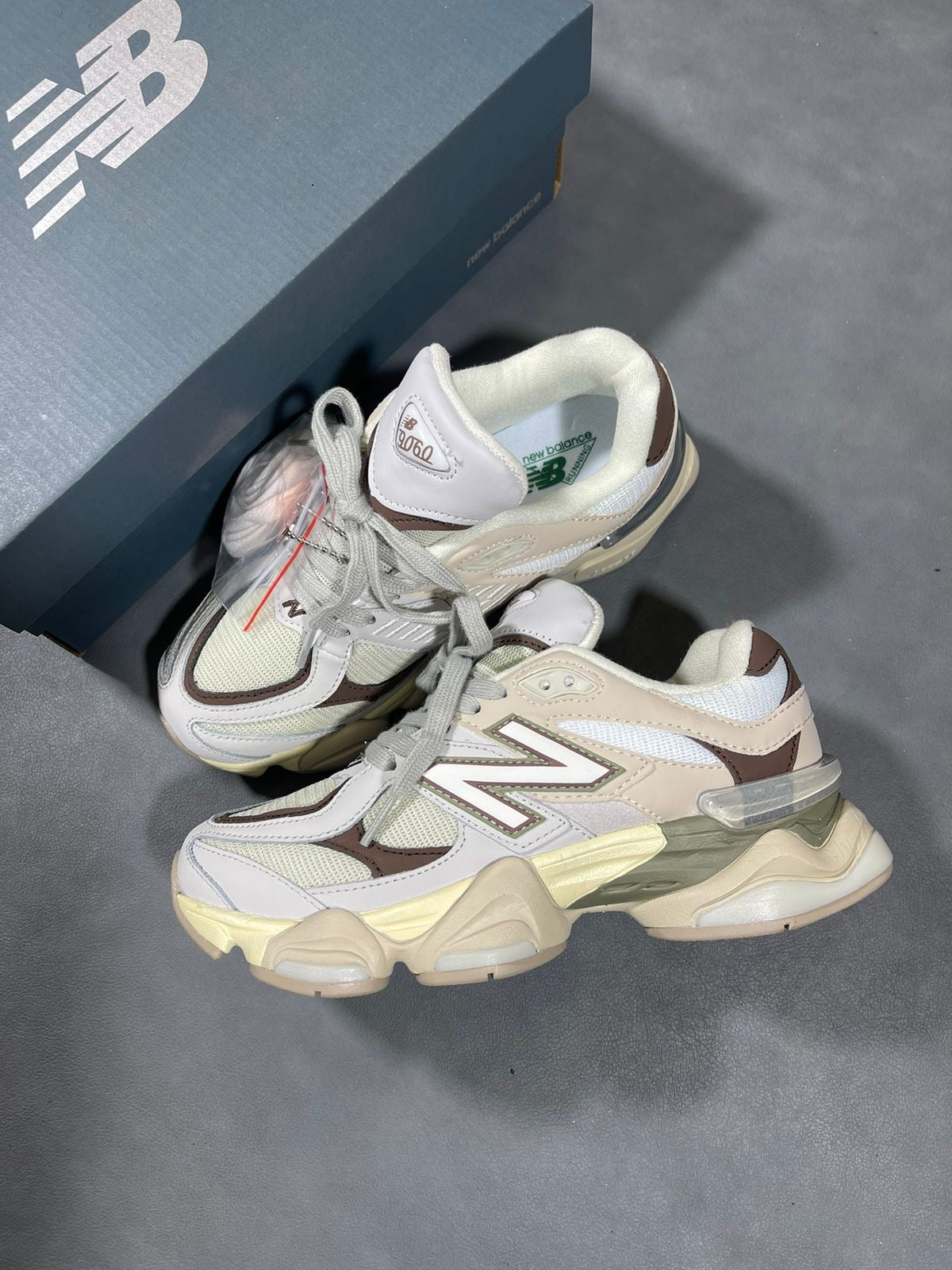 NEW BALANCE 9060 CAFE BEIGE | DAMA