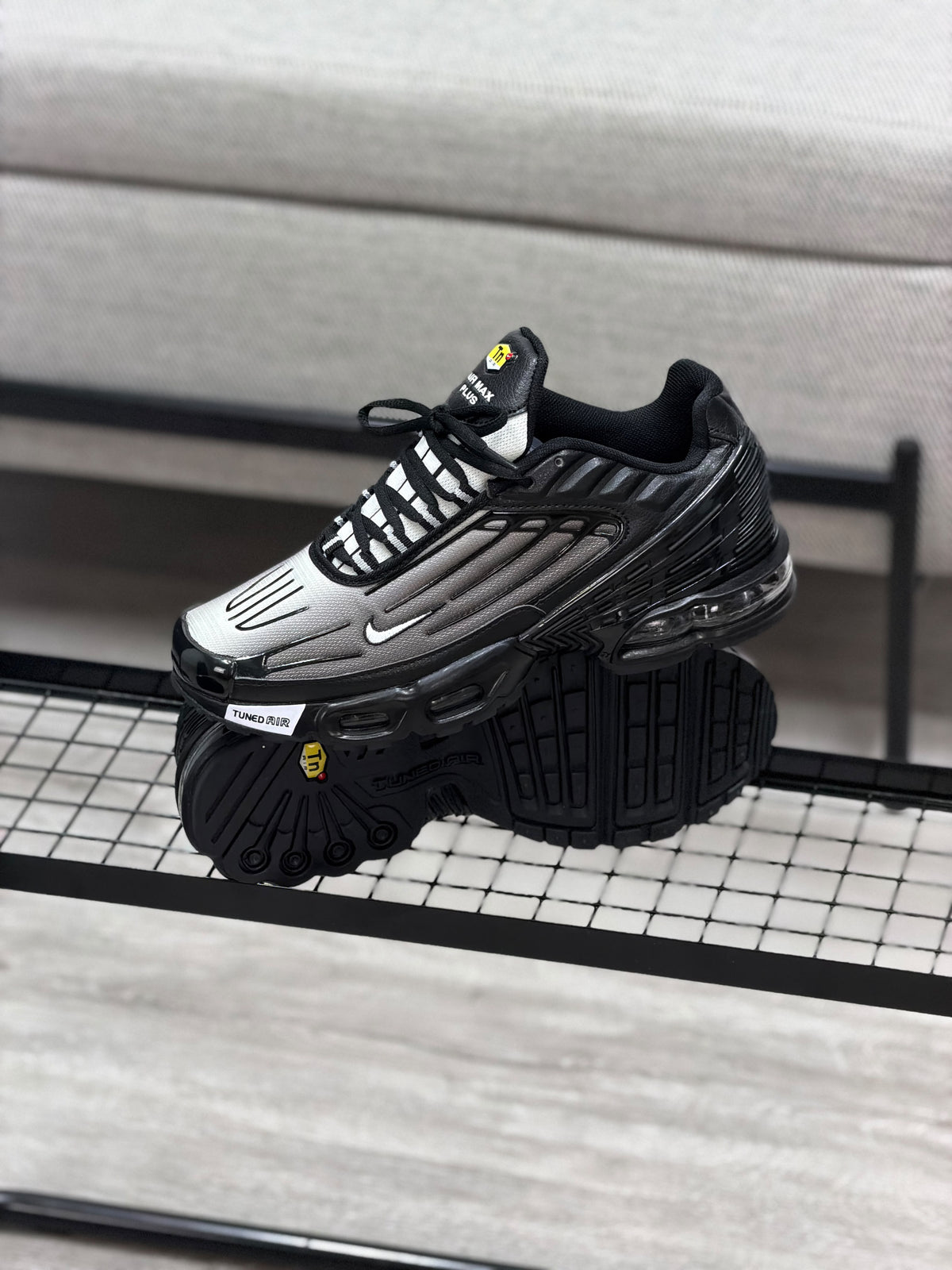 NIKE TN PLUS