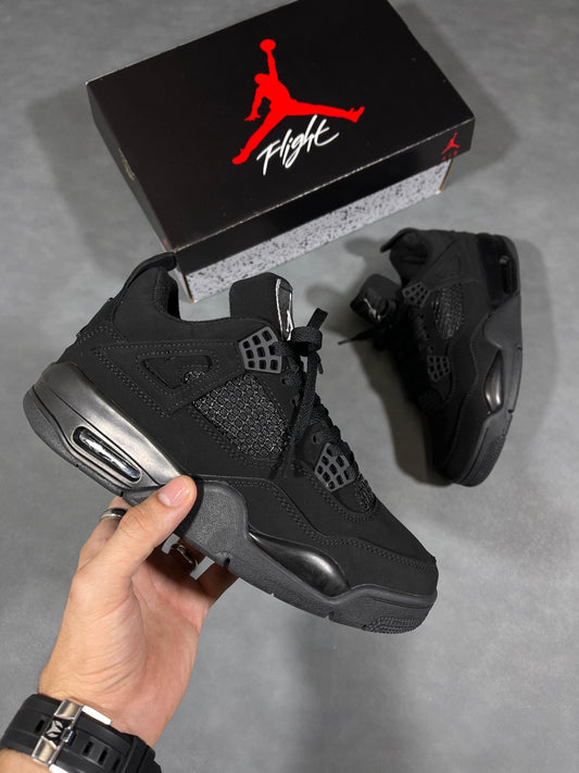 JORDAN RETRO 4 BLACK CAT | HOMBRE Y DAMA