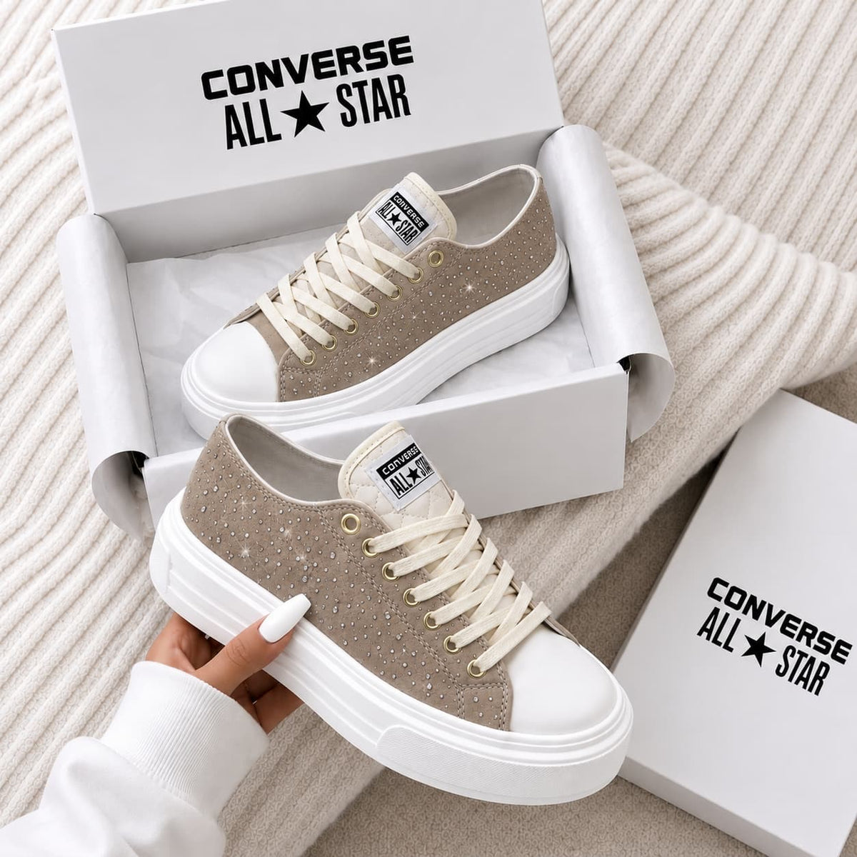 CONVERSE | DAMA