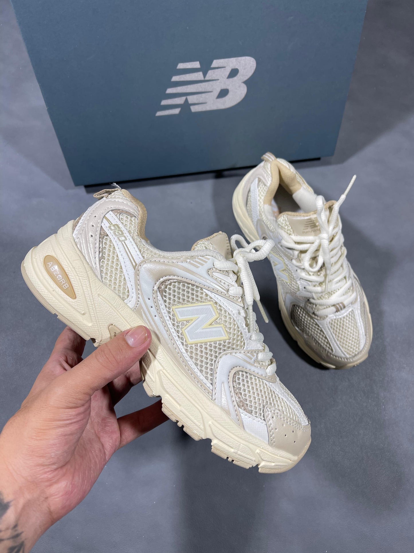 NEW BALANCE 530 BEIGE | DAMA