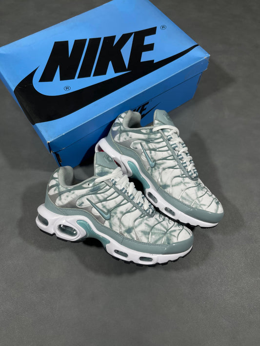 NIKE TN VERDOSA | HOMBRE Y DAMA