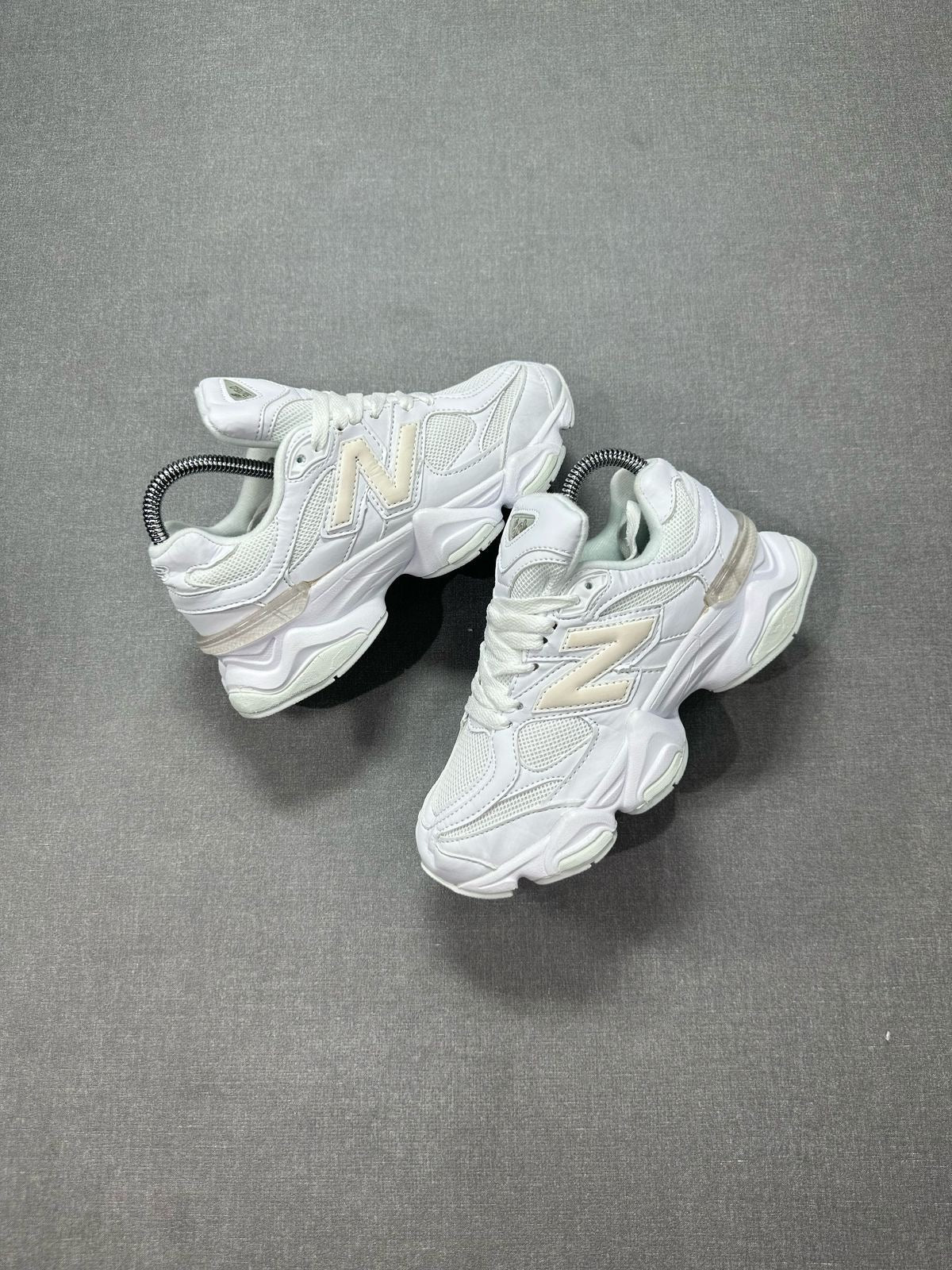 NEW BALANCE 9060 BLANCA | HOMBRE Y DAMA