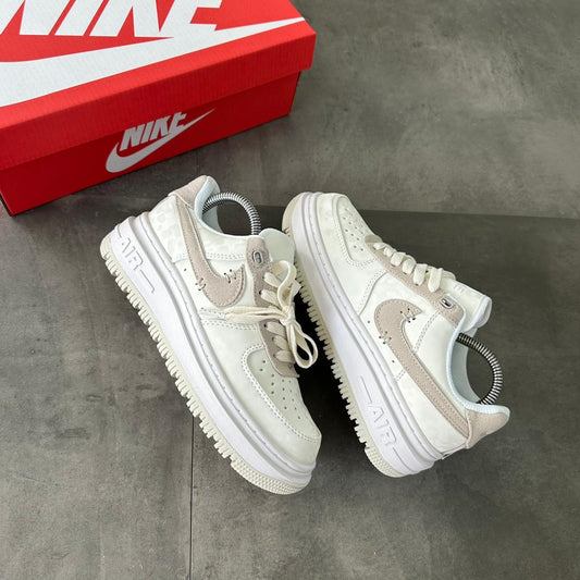 NIKE AF1 PLATAFORMA | DAMA