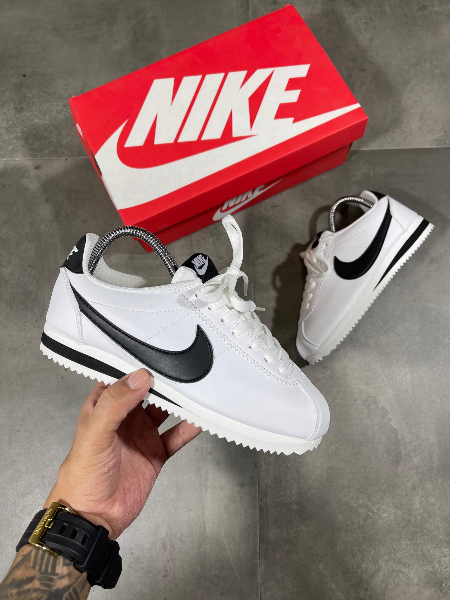 NIKE CORTEZ BLANCA NEGRA | HOMBRE Y DAMA