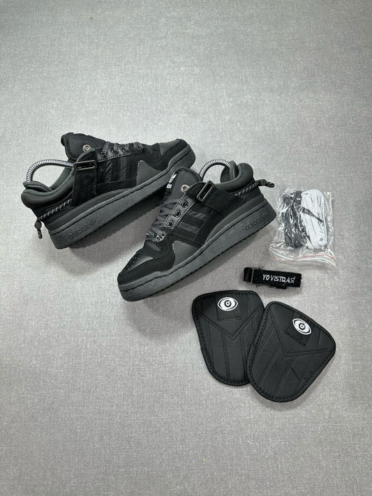 ADIDAS BAD BUNNY NEGRO |  HOMBRE Y DAMA