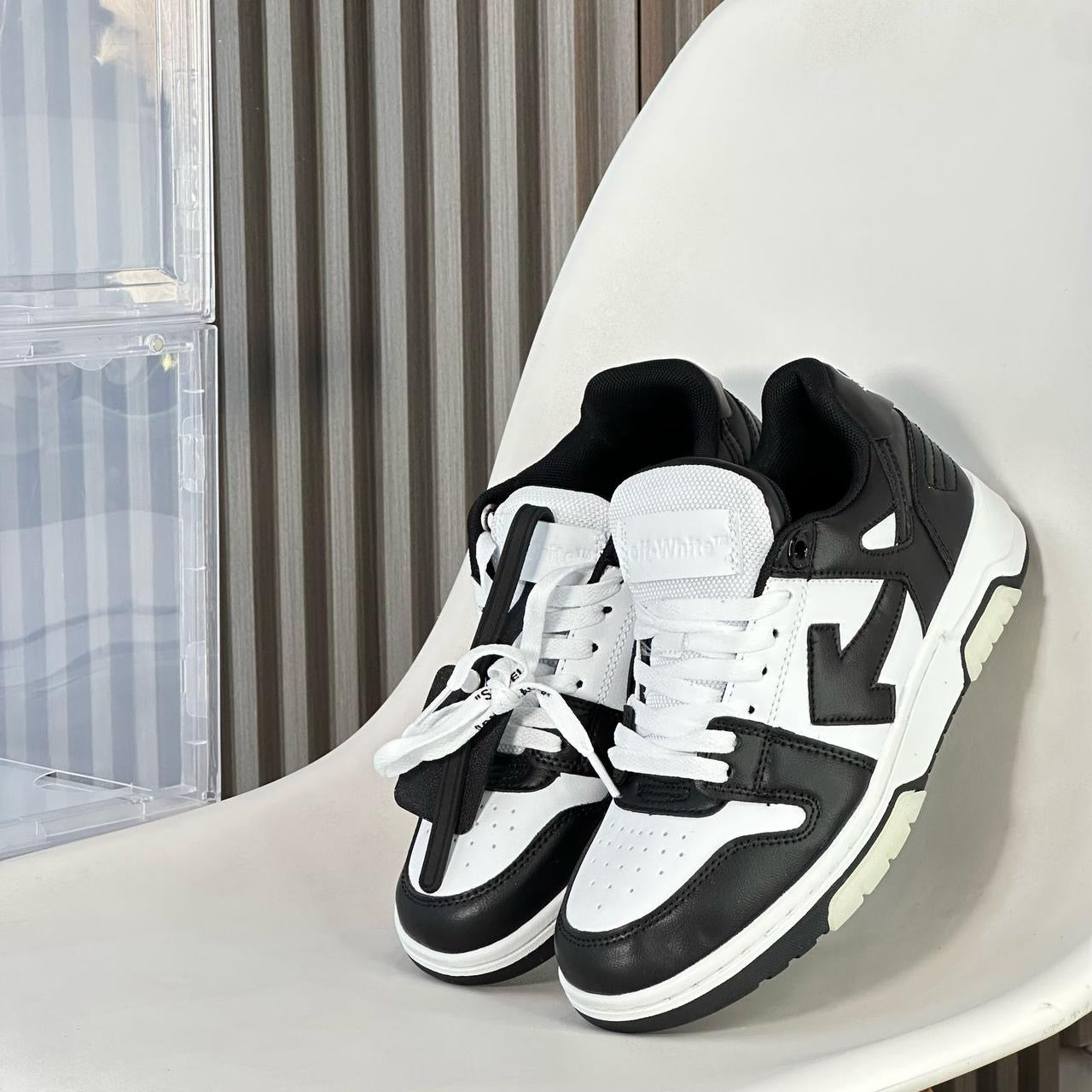 OFF WHITE NEGRA BLANCA | HOMBRE Y DAMA