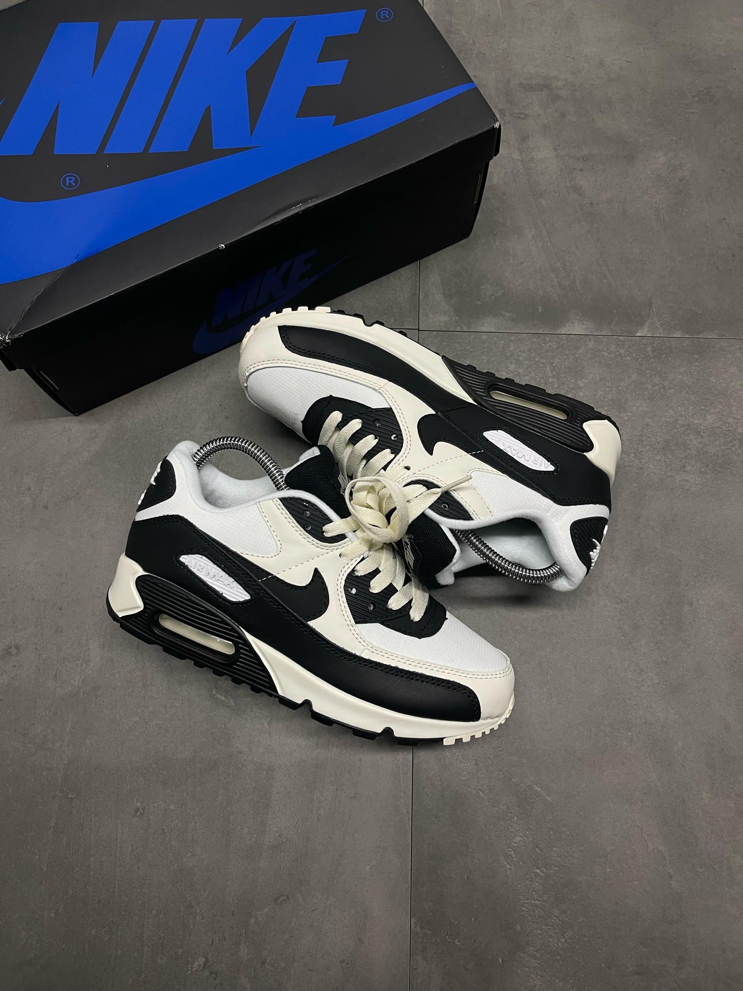 NIKE AIR MAX 90 BLANCO NEGRO | HOMBRE