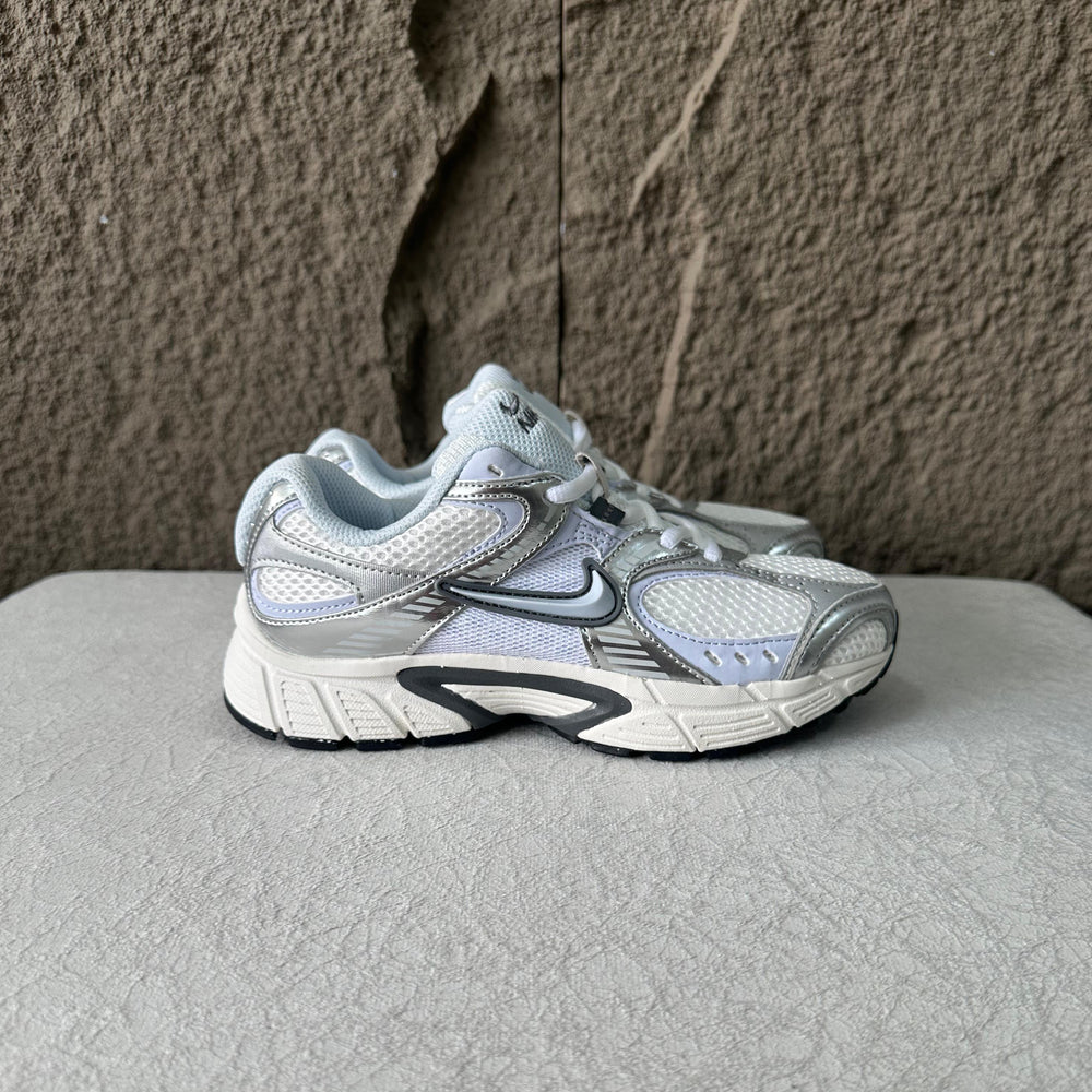 NIKE V5K AZUL PLATEADA | DAMA