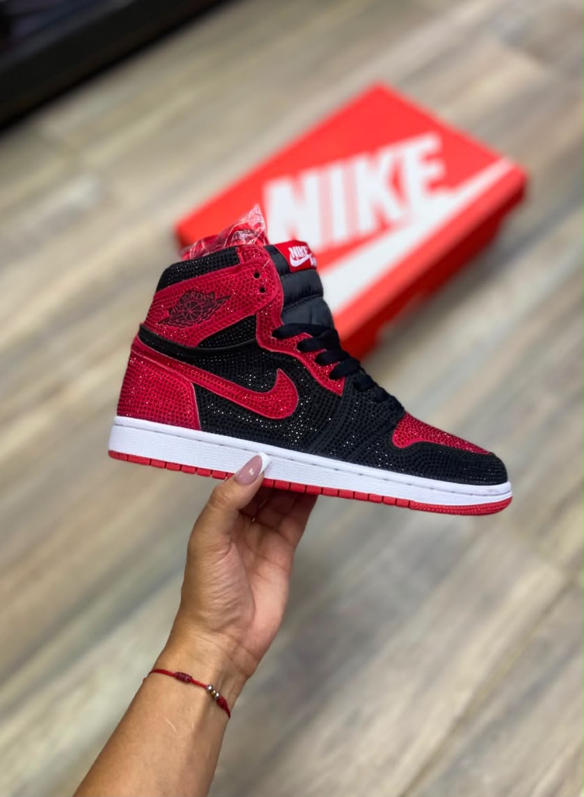 NIKE JORDAN RETRO 1 | DAMA