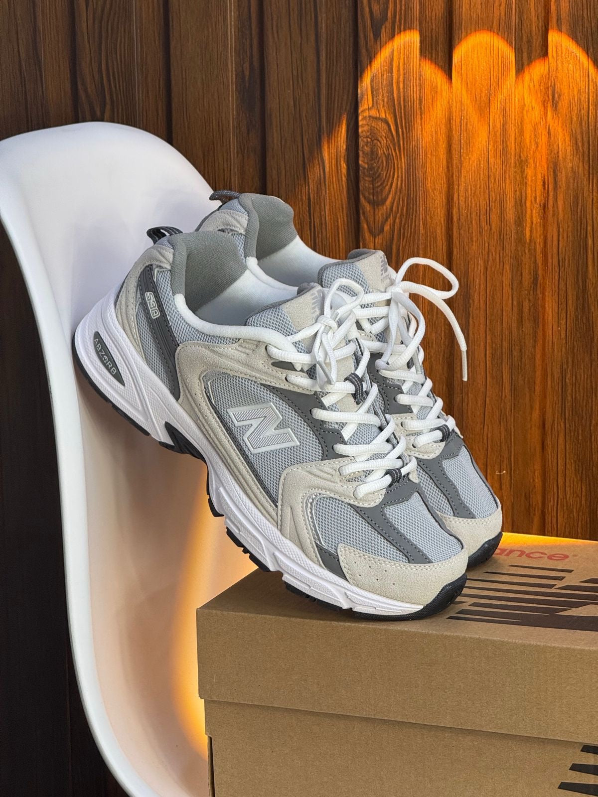 NEW BALANCE 530 GRIS BLANCA | DAMA