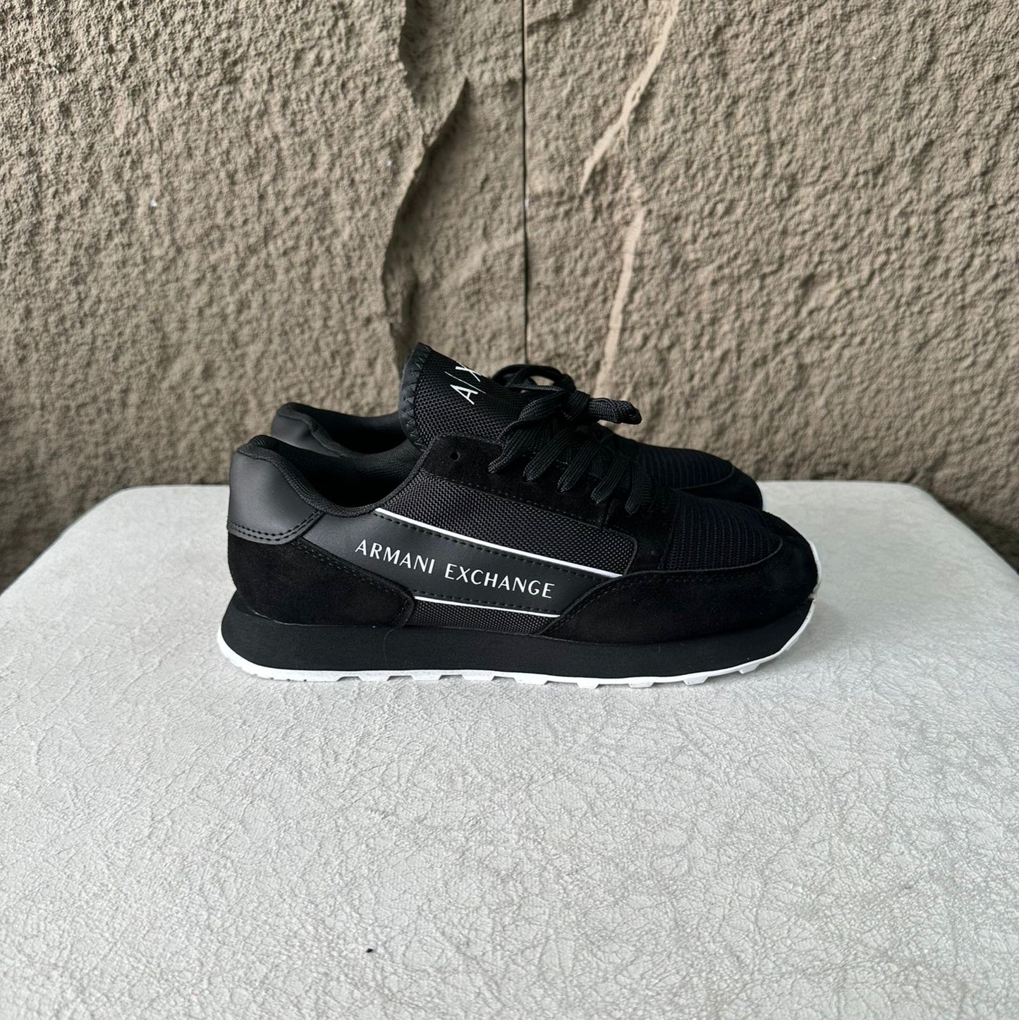 ARMANI NEGRO LÍNEA BLANCA | HOMBRE