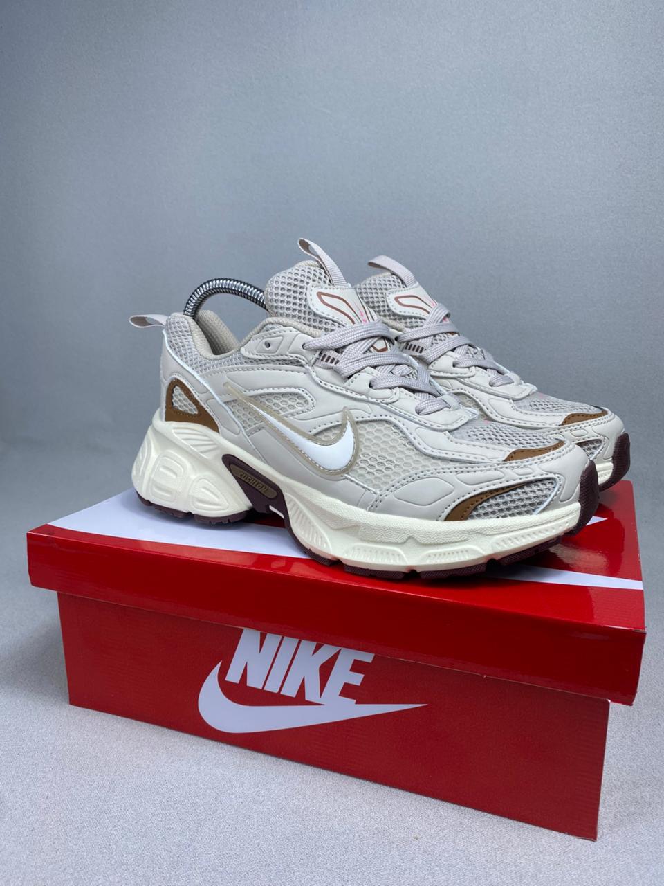 NIKE V5K CUSHLON CAFÉ | DAMA