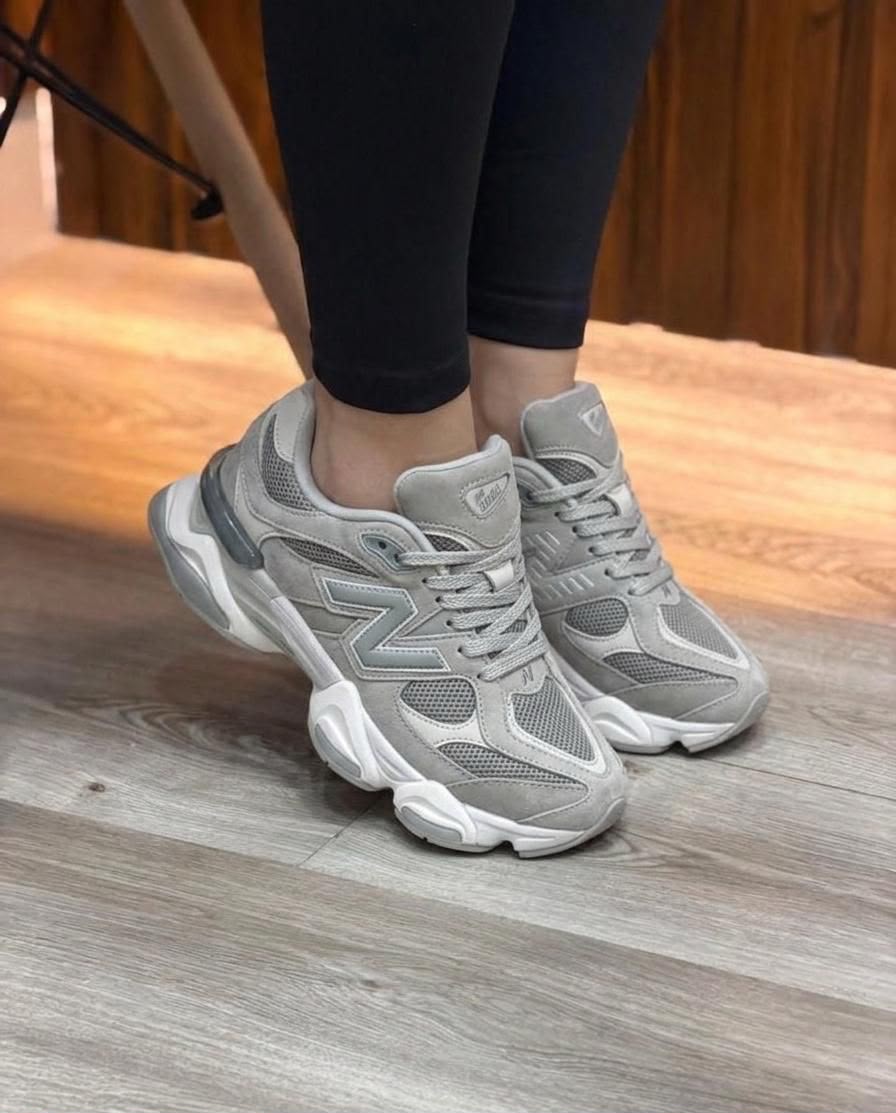 NEW BALANCE 9060