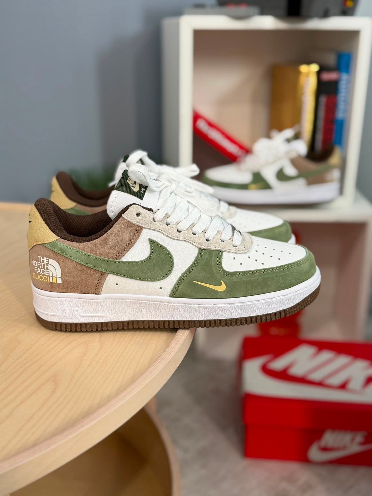 NIKE AIR FORCE ONE